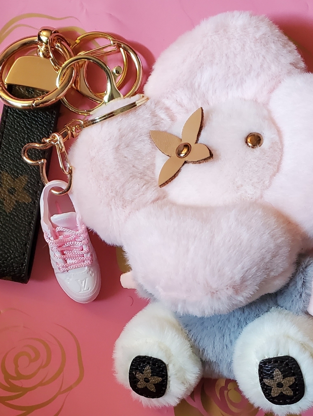 Keychain with Pink Sneaker Charm,Lux Plush Flower Character Bagcharm,  Strap